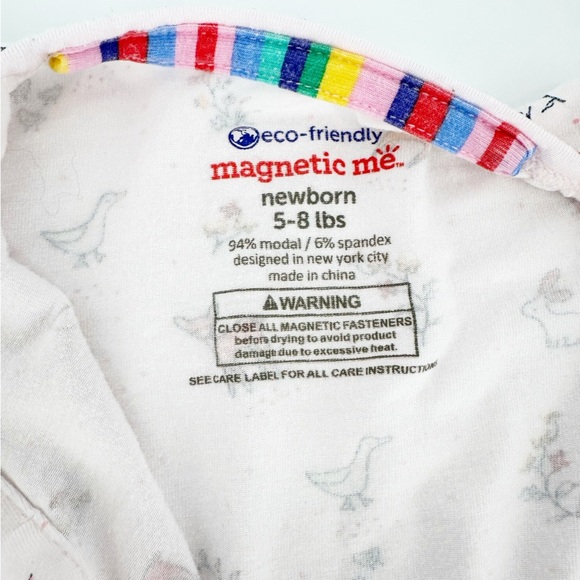 Magnetic Me Wildlife Sleeper Size 5/8 Pounds Newborn - Picture 2 of 4